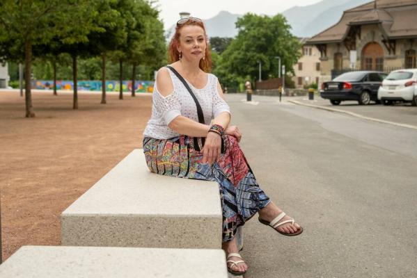 Cât câştigă Vasilica, o româncă din Elveţia care lucrează în croitorie de 15 ani: "Nu trăiești, ci supraviețuiești”