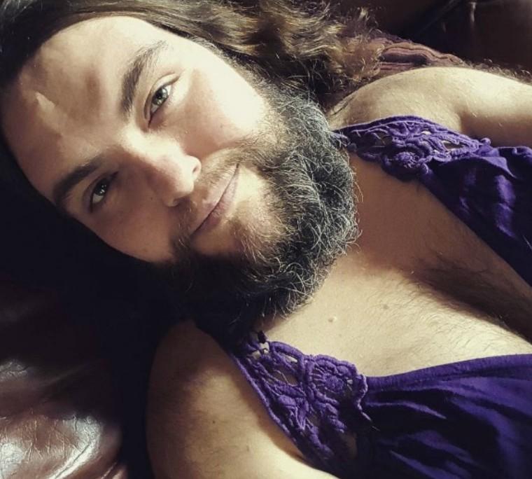 Conchita Wurst a redefinit frumusețea feminină! Mai multe femei cu barbă au decis că pilozitatea excesivă le face mult mai atrăgătoare și senzuale