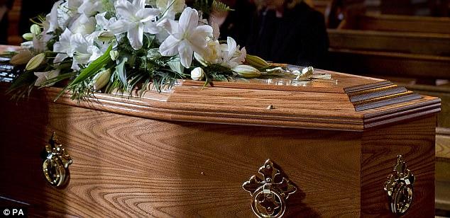 Caz fără precedent în lume! O femeie a născut în cosciug, la zece zile după ce a murit! Medicii sunt în șoc