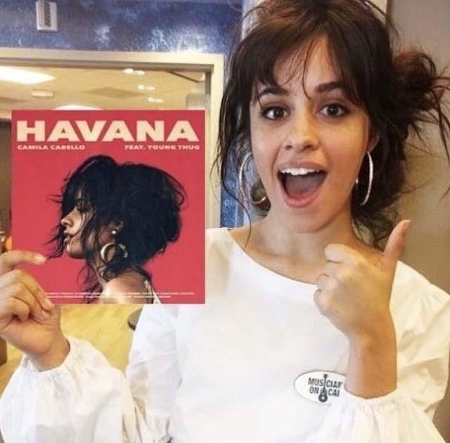 Camila Cabello bate record după record! Cântăreaţa este prima femeie şi cel mai tânăr artist care ajunge, în decurs de trei ani, pe primul loc cu albumul de debut
