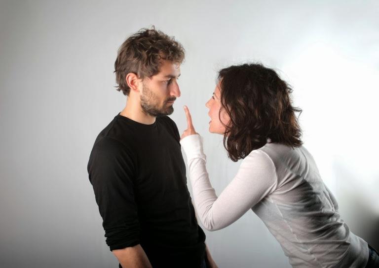 Cum îți dai seama că partenerul nu te mai vrea în viața lui! Un gest spune totul despre intențiile sale ascunse!