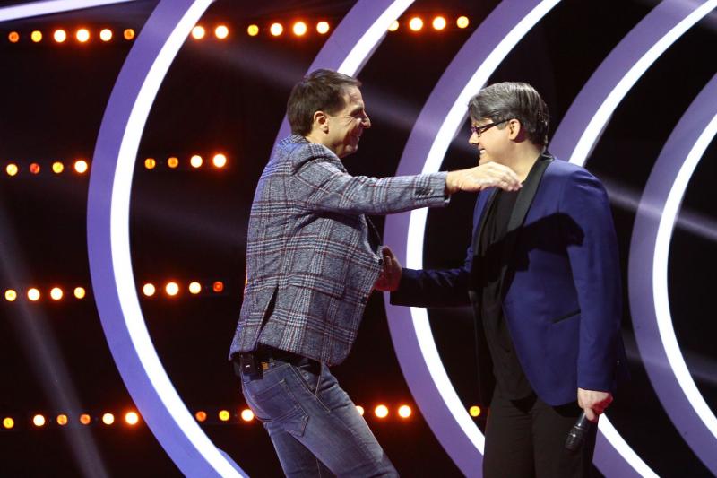 Concurentele au fost puse în dificultate de Fuego, la “Guess My Age – Ghicește vârsta”! „Am 41 de ani, dar oamenii îmi dau doar 34-35 de ani”