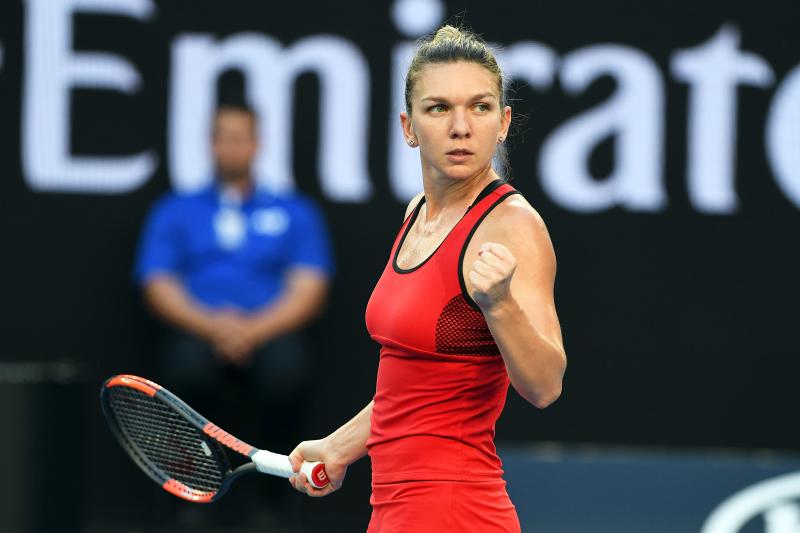 Simona Halep, ironizată de spanioli înainte de finala cu Wozniacki: ”Este normal ca liderul WTA să-și cumpere haine de pe internet?”
