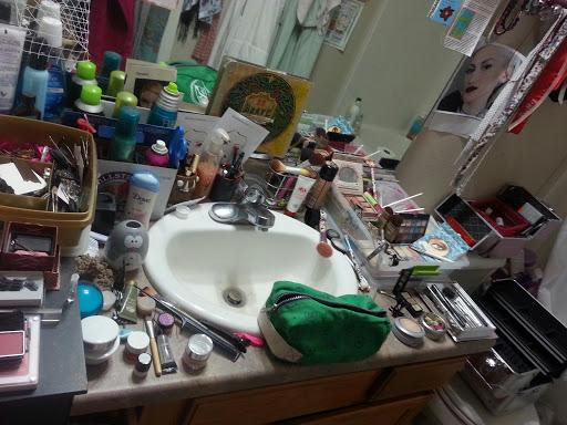 Nervos că soția i-a invadat tot spațiul, un bărbat a găsit cea mai tare metodă de a se răzbuna! Ce lecție i-a aplicat soțul