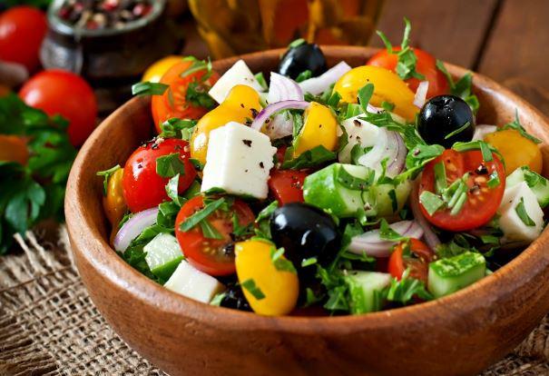 Dacă obișnuiești să mergi la sală, evită să consumi aceste alimente înainte de exercițiile fizice