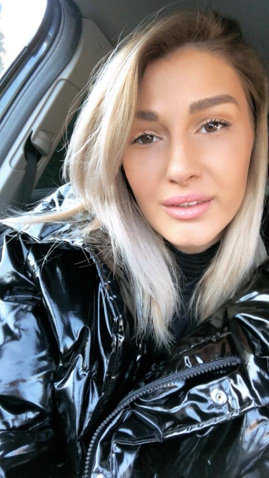 Cum arată Alina Eremia nemachiată! Artista i-a lăsat mască pe fani cu ultima fotografie!