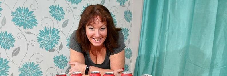 Ce se întâmplă cu organismul tău dacă bei 30 de cutii de cola pe zi