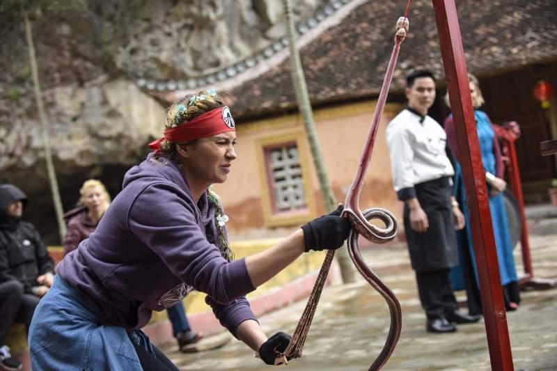 Concurs culinar la Asia Express! Luminița și Dorian Popa, Lora și Ionuț Ghenu trebuie să gătească șarpe