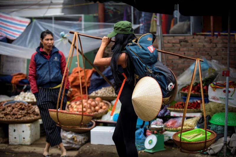 Indicii pierdute, accidente înspăimântătoare și o primă echipă eliminată la „Asia Express”! Aventura continuă pentru vedete!