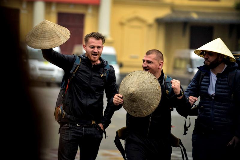 Asia Express, show-ul care a înspăimântat vedetele. Cătălin şi Claudiu Moroșanu, despre momentele grele: "Nu aveam unde dormi, eram disperaţi"