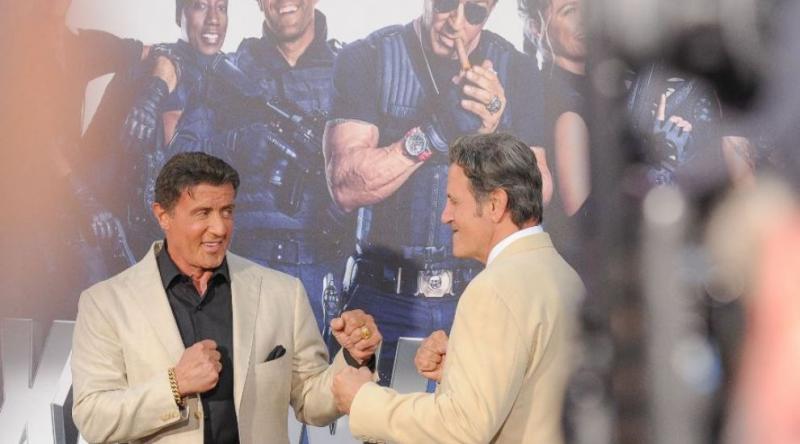 Galerie FOTO! Cum arată fratele lui Sylverster Stallone! Cei doi seamănă ca două picături de apă