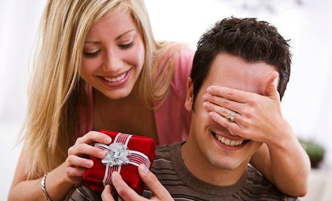 Ce spun bărbații despre luna martie, despre Mărțișor, dar și despre femei