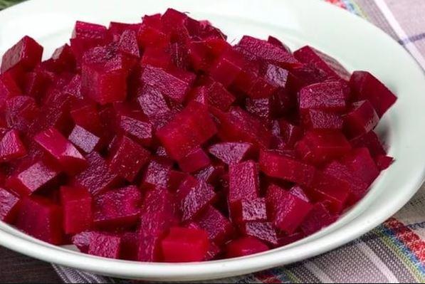 Dieta cu sfeclă roșie. Efecte uluitoare, slăbești în trei zile