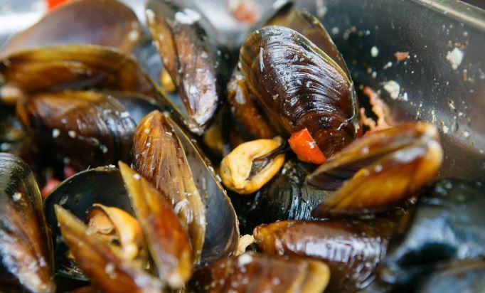 Restaurantele și preparatele problematice. Cum să mănănci scoicile