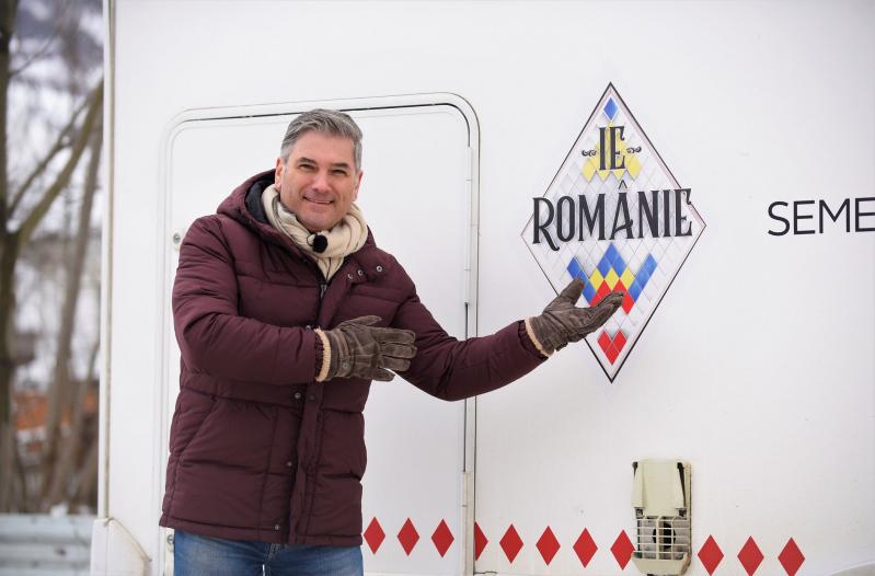 Aventura „Ie, Românie” începe, de Mărțișor, în Maramureș! Mircea Radu, ajutat de Dana Săvuică și Ionuț Iftimoaie trebuie să găsească cele mai mândre fete
