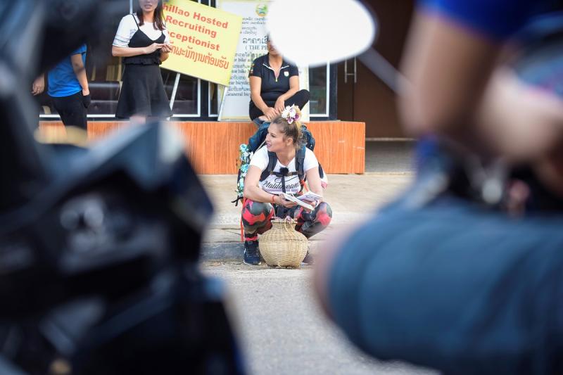 În seara aceasta, de la 20:00 pe Antena 1:  Lora se accidentează la Asia Express: cursa cu bicicletele o poate scoate din concurs