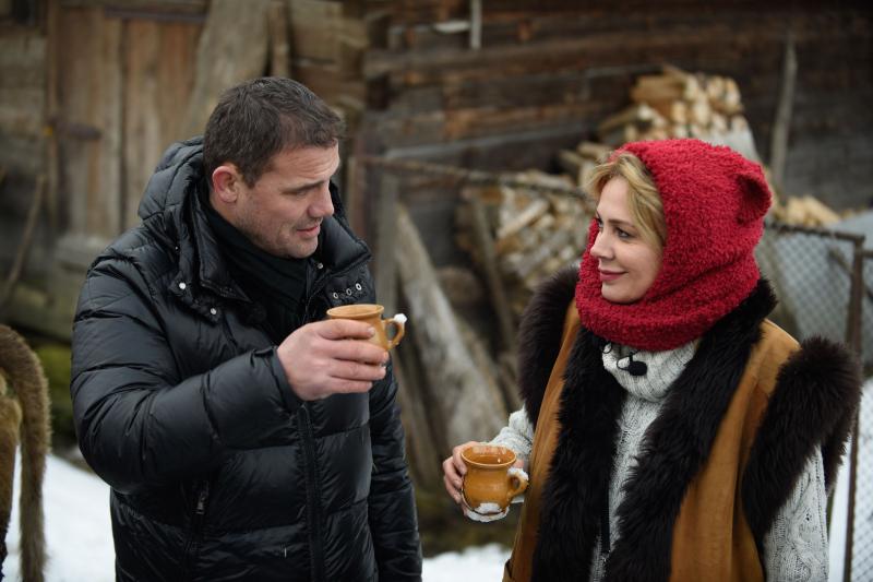 Joi, 1 Martie, de la ora 21.15, la "Ie, Românie": Mircea Radu le pune văcuțelor să asculte Mozart, ca să dea mai mult lapte