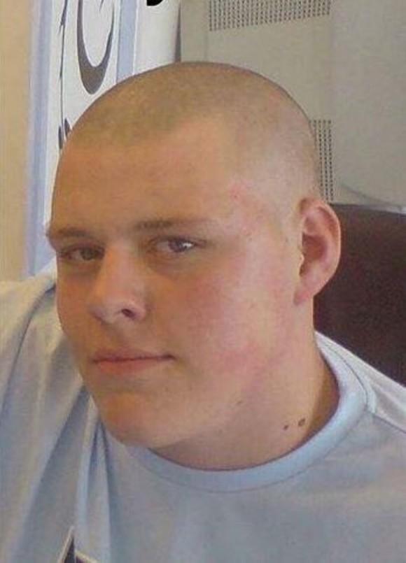 El este cel mai tatuat om din lume! Și-a injectat până și cerneală în ochi și se consideră o adevărată operă de artă vie: "Picasso a fost inspirația mea"