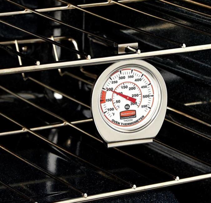 Nu îți ies gogoșile sau prăjiturile? Se întâmplă din cauza acestor greșeli pe care le faci!