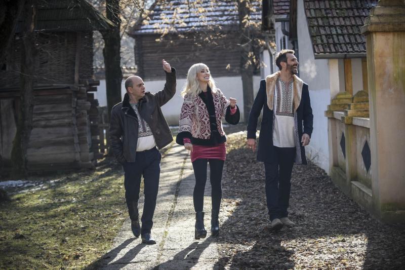 Mircea Radu a filmat cu o... gâscă, pentru promo-urile show-ului "Ie, Românie"