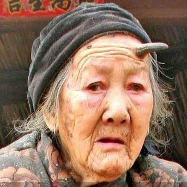 OMG! Nu îți vine să crezi că acești oameni există! Limba lui măsoară 10.1 cm de la vârf până la jumătatea buzei superioare