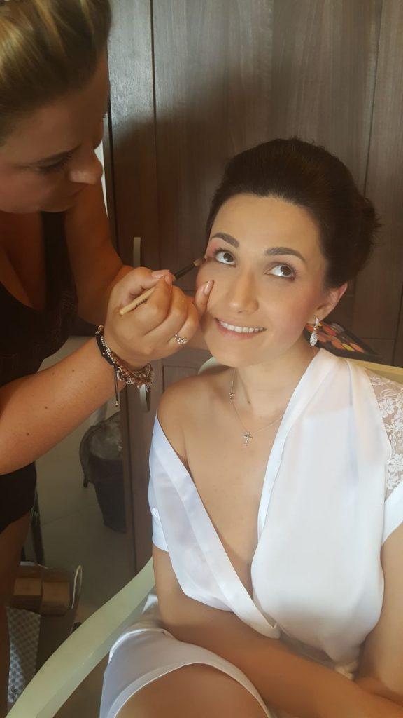 Georgiana Gheară redă perfecțiunea mireselor din showbiz! Gabi Firea și Andreea Berecleanu s-au lăsat pe mâna ei!