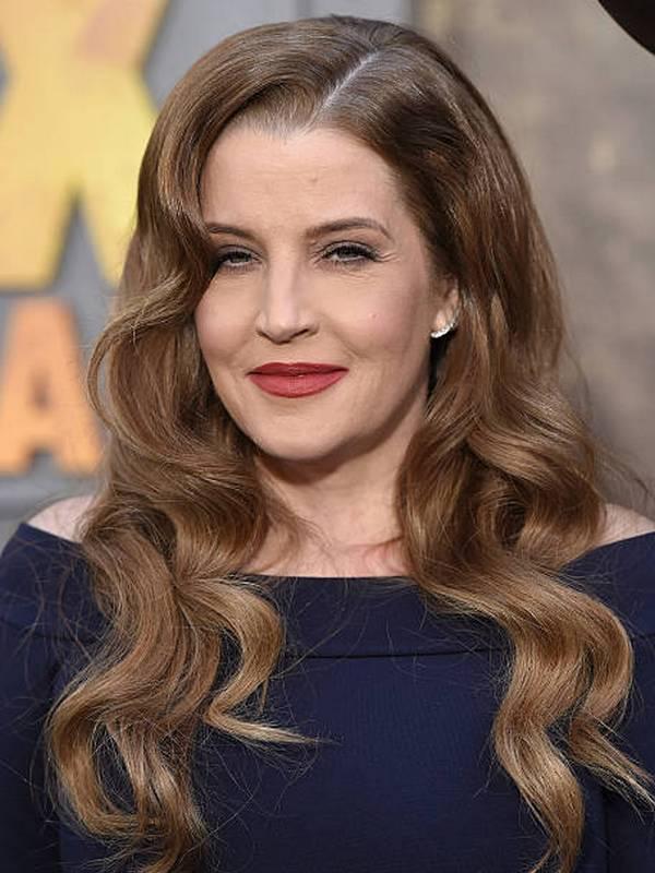 Au 50 de ani în buletin, dar arată de 30! ELE sunt vedetele care împlinesc 50 de primăveri în 2018. Care e mai frumoasă!