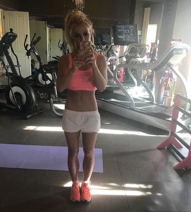Britney Spears a demonstrat că sportul te poate schimba în totalitate! Artista arată mai bine ca niciodată!