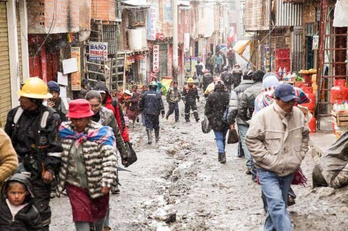 Povestea orașului situat la 5.100 metri altitudine. Ai fost vreodată pe Vârful Moldoveanu? În La Rinconada e ca și cum ai trăi pe un munte de două ori mai înalt