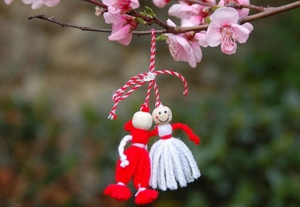 Îl pui în piept în fiecare an, dar îi ştii povestea? Iată cum a apărut MĂRŢIŞORUL şi tradiţiile de care trebuie să ţii cont în prima zi de primăvară