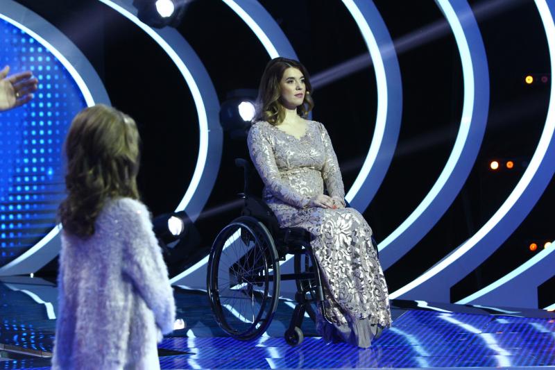 Magda, țintuită într-un scaun cu rotile, s-a născut în anul în care Mirabela Dauer lansa piesa "Mulţumesc, iubita mamă!" A dat naștere unei fetițe, chiar dacă medicii i-au interzis!