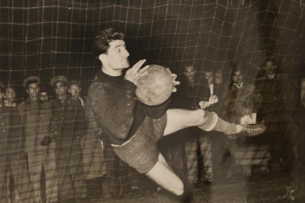 DOLIU ÎN FOTBALUL ROMÂNESC! Ion ”Țop” Voinescu, cel mai bun portar din istoria României, a murit. Cariera de excepție e ”Omului-Steaua”