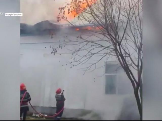 Incendiu La Un Cămin Cultural Din Comuna Stefan Cel Mare Olt
