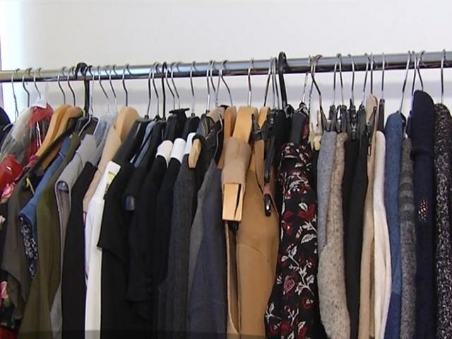 Hainele Pe Care Nu Le Purtăm Vandute Pe Internet