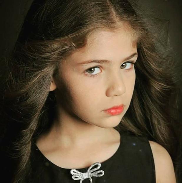 Wow Ce Cadou A Primit De Ziua Ei Micuța Actriță Din Elif Isabella Copleșită De Daruri și De Mesaje Happy Films Happy Channel