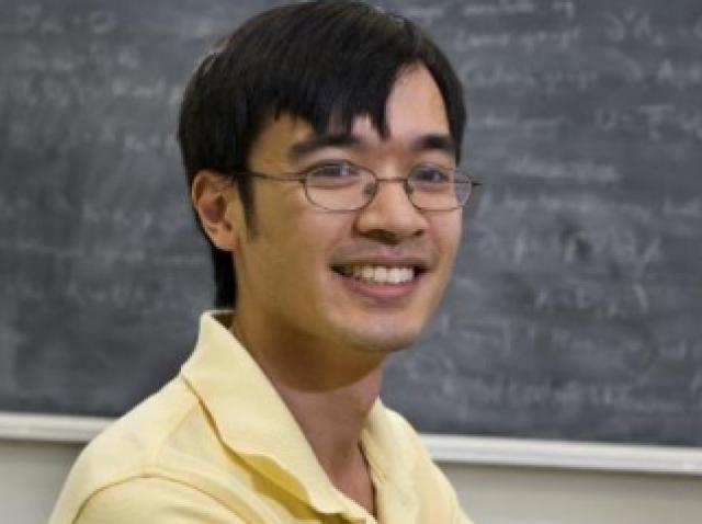 Cel Mai Destept Om Din Lume Are Un Iq De 230