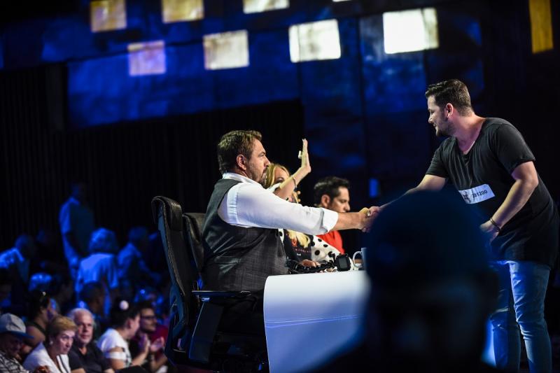 Bendeac, pe scena “X Factor”: “Toatã viaţa am susţinut cã dragostea nu trebuie sã se întâlneascã niciodatã cu lucrurile profesionale!”