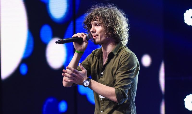 Bendeac, pe scena “X Factor”: “Toatã viaţa am susţinut cã dragostea nu trebuie sã se întâlneascã niciodatã cu lucrurile profesionale!”