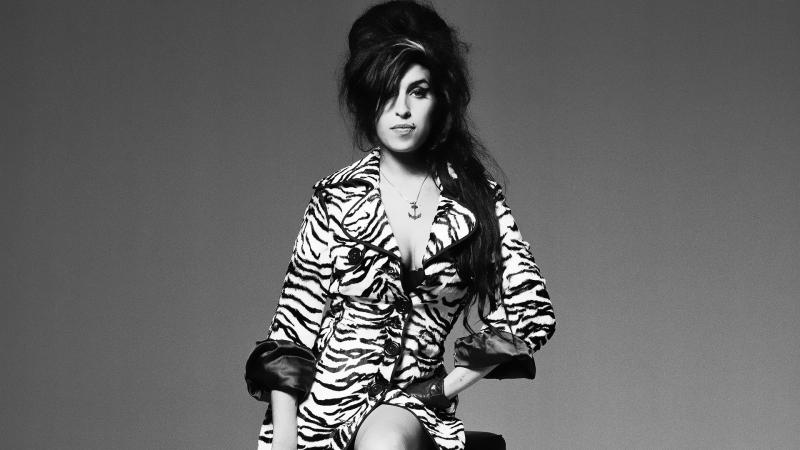 Vestea care face înconjurul lumii! Regretata Amy Winehouse revine pe scenă, sub forma unei holograme