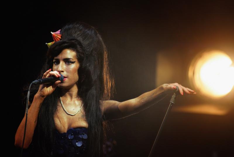 Vestea care face înconjurul lumii! Regretata Amy Winehouse revine pe scenă, sub forma unei holograme