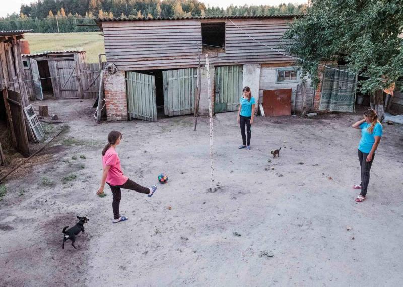 FOTO| Cum arată, astăzi, viața în Cernobîl. Ei sunt oamenii care au hotărât să se întoarcă în casele părăsite de frica radiațiilor