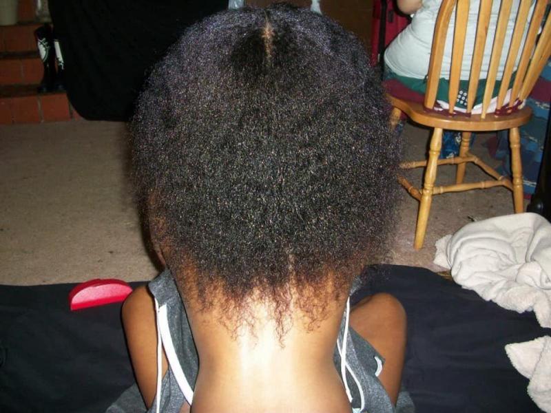 Cea mai tare iluzie optică! Oamenii nu știu ce parte a corpului apare în imagine. Tu ce crezi?