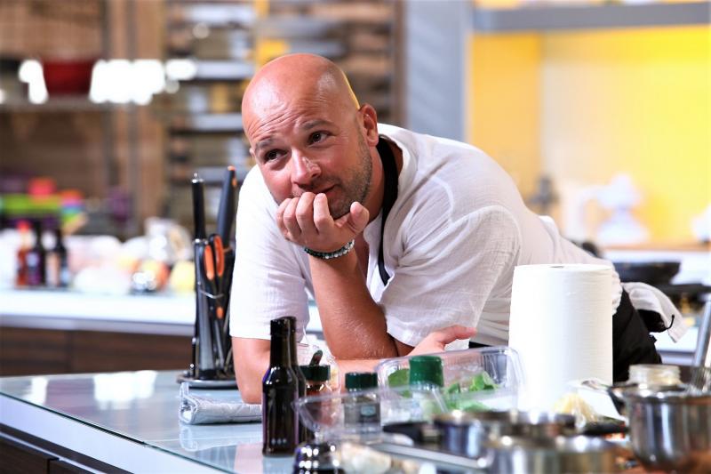 Liviu Vârciu și Andrei Ștefănescu,  față în față cu jurații ”Chefi la cuțite”