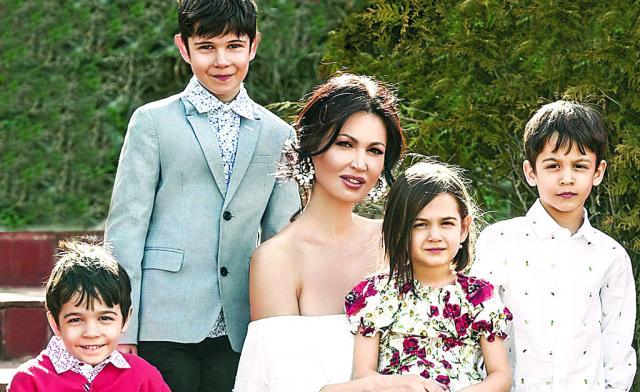 Uite cât de mari au crescut copiii Nicoletei Luciu! Sunt extrem de frumoși, iar fetița îi seamănă leit!