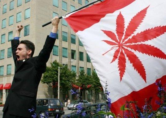 S-a stat la coadă ca la pâine! Stocurile de marijuana din Canada, epuizate la doar două zile de la legalizare