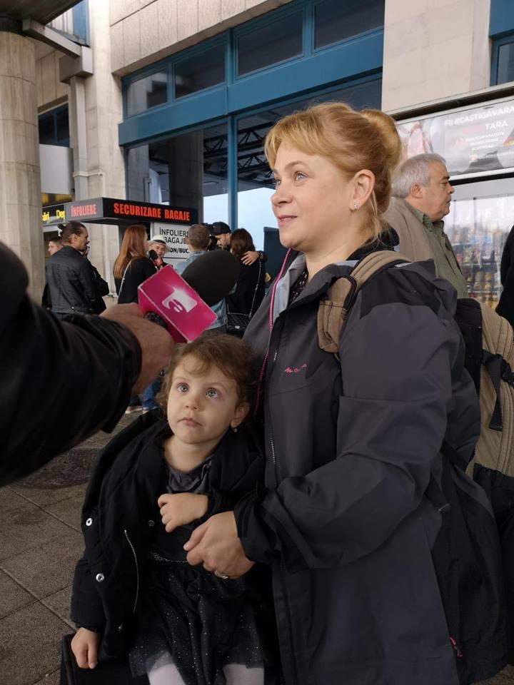 Lacrimi şi peripeţii la plecarea vedetelor în „Asia Express”