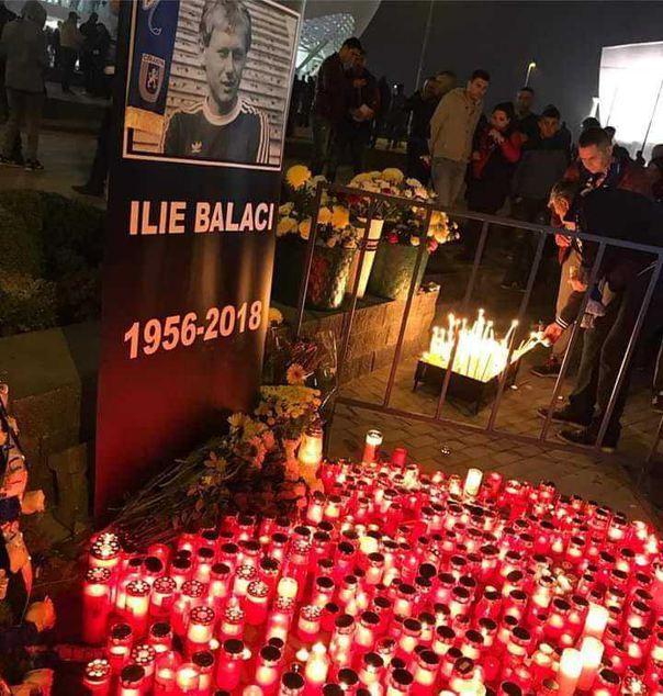 Nimeni nu se aștepta la un asemenea gest! Ce au făcut suporterii craioveni, în timpul meciului CSU Craiova-FCSB, după moartea lui Ilie Balaci