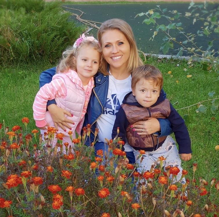 Mirela Vaida, mărturisiri neașteptate despre a treia sarcină: ”Am plecat în vacanță în Italia și ne-am relaxat atât de tare, că am mai venit încărcați cu unul…”