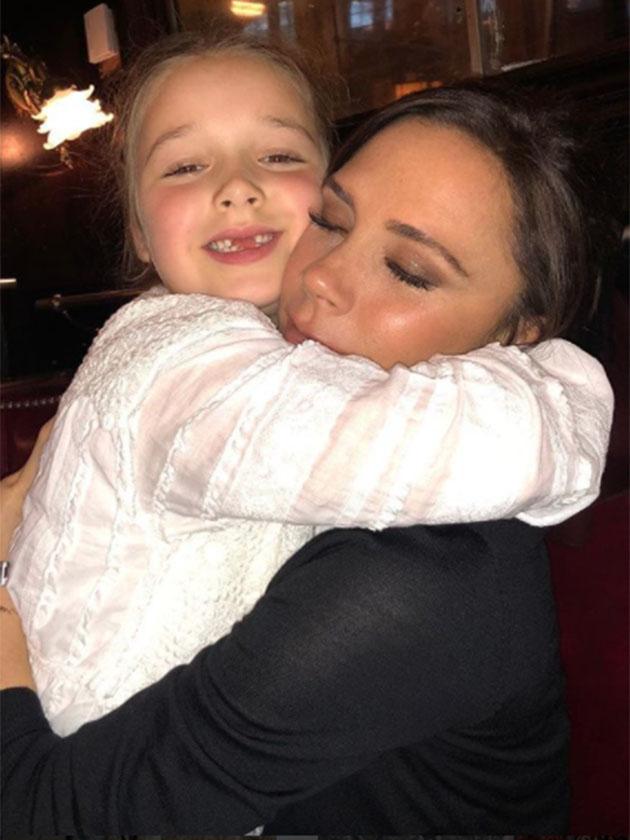 Ce nu are voie fetița Victoriei Beckham să facă! Vedeta este foarte strictă: “Trebuie să faci cum spun, nu ce am făcut eu! ”