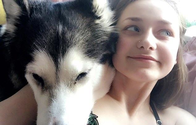 Omagiu NEMAIÎNTÂLNIT pentru… un câine. Decizia ULUITOARE a unei adolescente: „Așa vom fi împreună pentru totdeauna” - FOTO